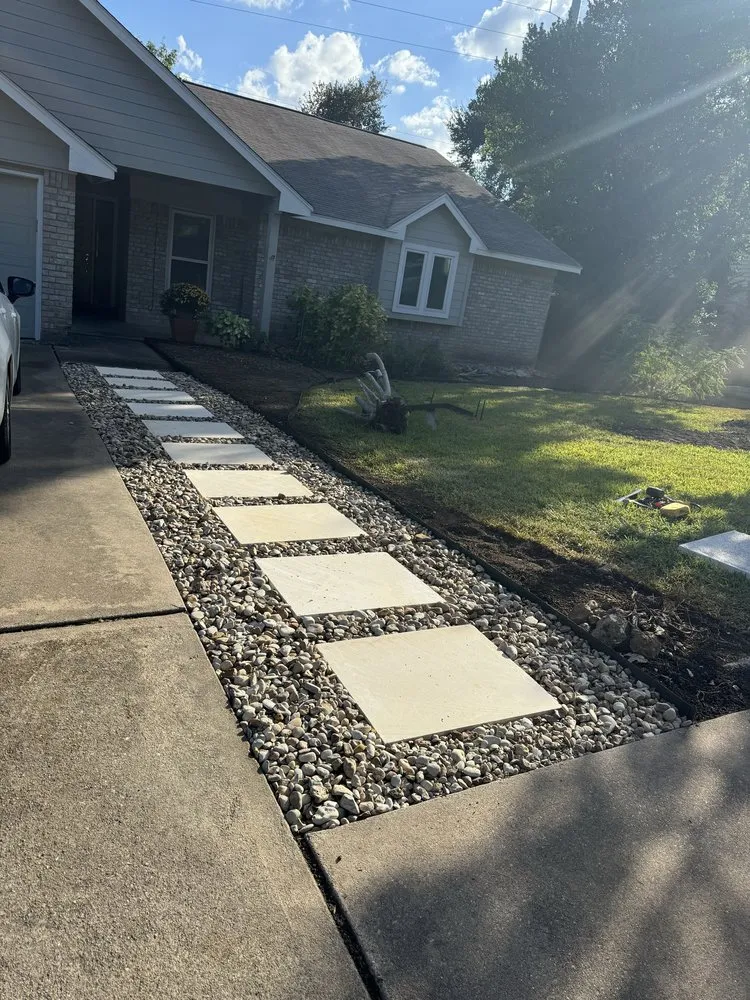 Custom outdoor landscaping experts serving Cedar Creek, TX - GT Landscaping