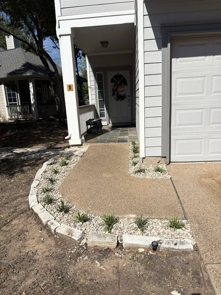 Professional lawn care service in Cedar Creek, TX - GT Landscaping