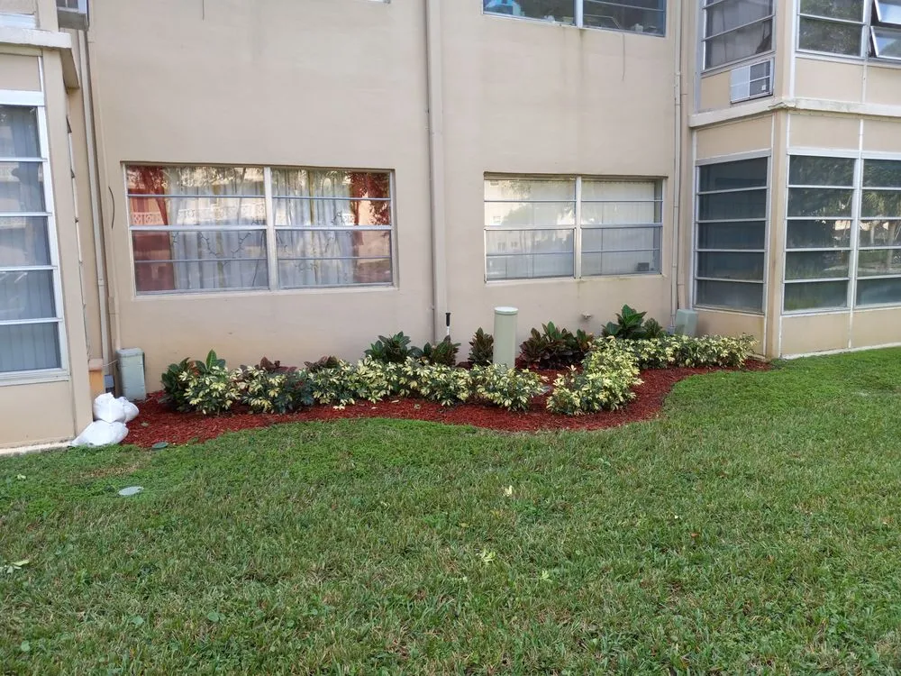 Expert lawn mowing service for residential properties across Fort Lauderdale, FL - G.T. Lawn Maintenance