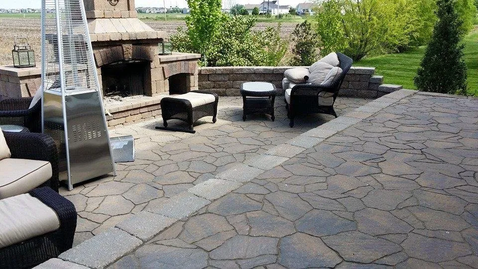Custom residential landscaping experts serving St. Charles, MO - G/T Outdoor Professionals