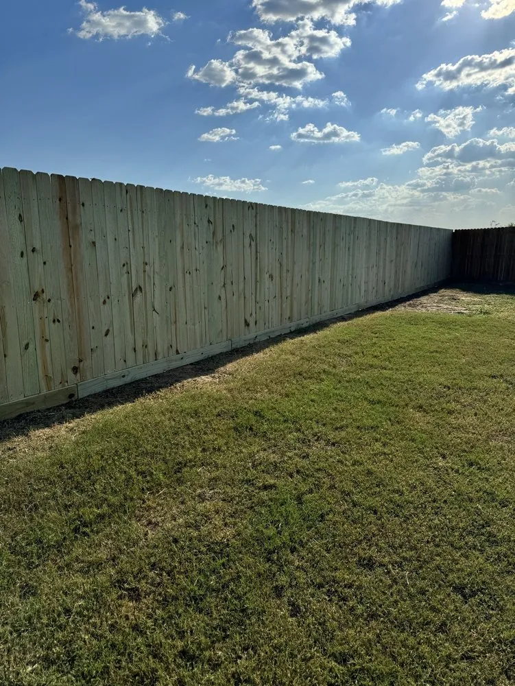 Top-rated yard cleanup service in China, TX by GT Turf and Landscape