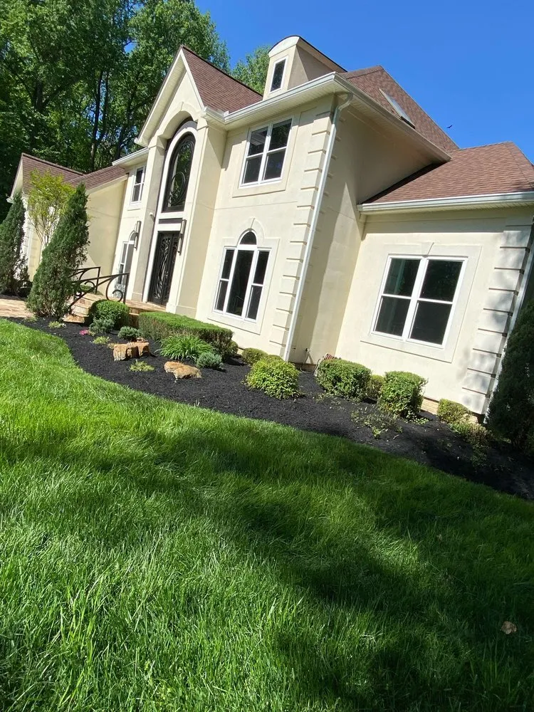 Top-rated yard cleanup service in Oxon Hill, MD by GTC Landscaping Services