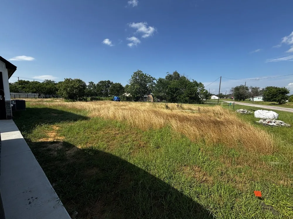 Reliable lawn care service for outdoor upgrades in Itasca, TX by GTC Lawncare And Cleanup