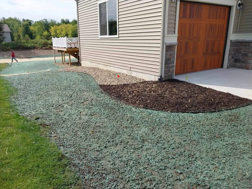 Trusted yard cleanup service experts serving Wyoming, MI - GTO Landscaping & Fencing