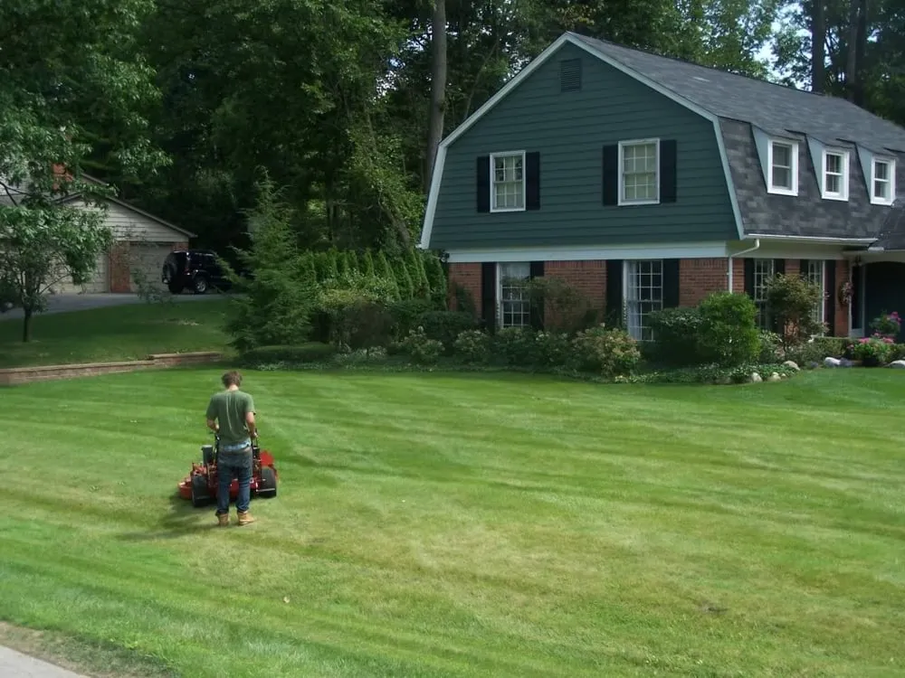 Custom residential landscaping in Berkley, MI - GTR Lawn Service