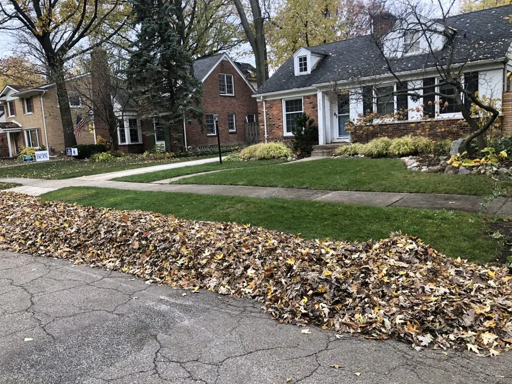 Reliable garden landscaping with custom design in Berkley, MI by GTR Lawn Service