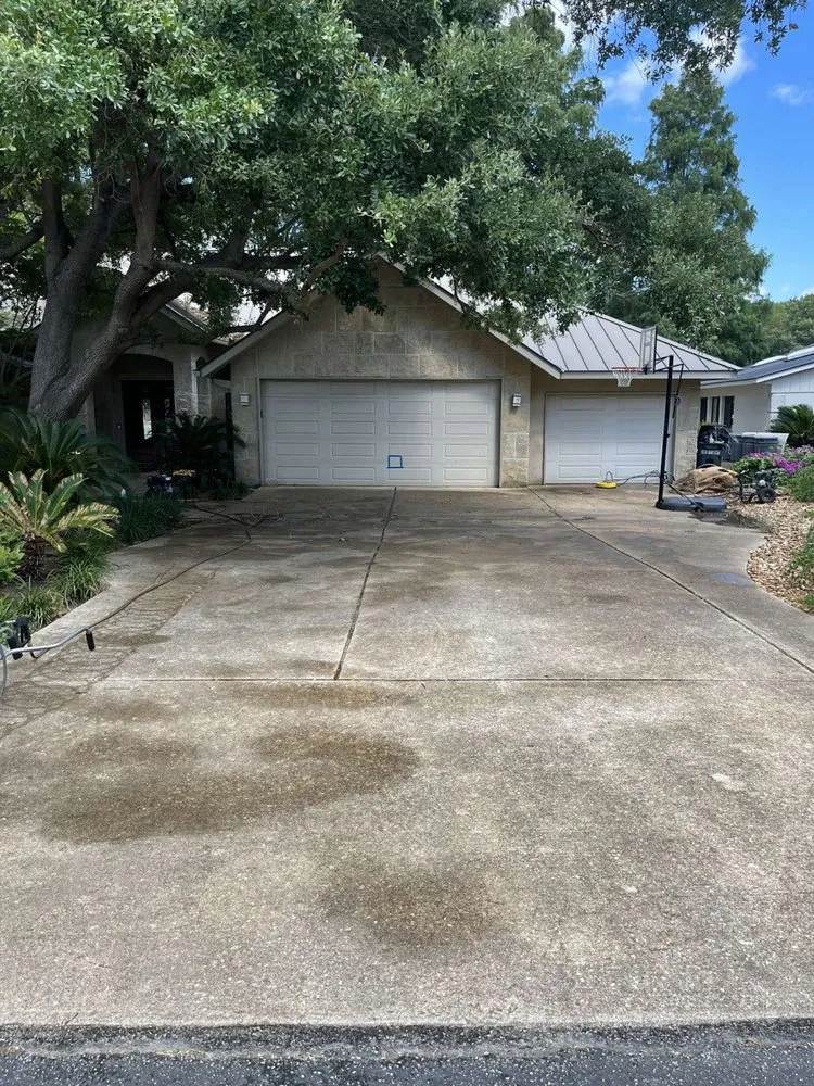 Affordable residential landscaping for homes in Lake McQueeney, TX by Guadalupe Waterfront Home Improvement