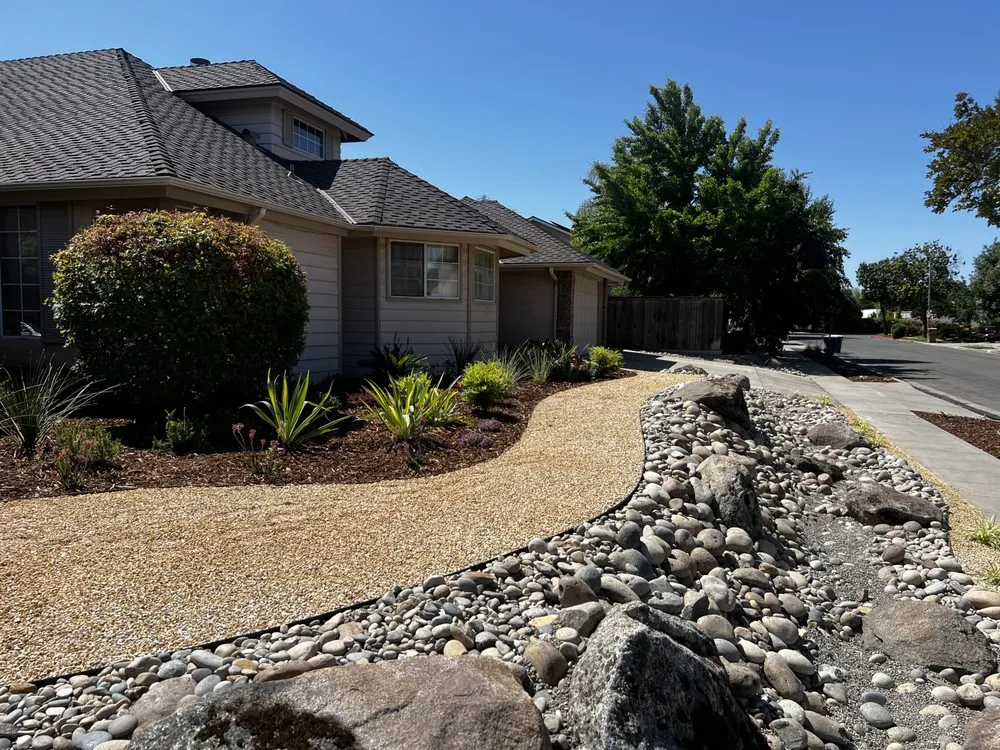 Reliable lawn mowing service in Fresno, CA by Guarantee Landscape