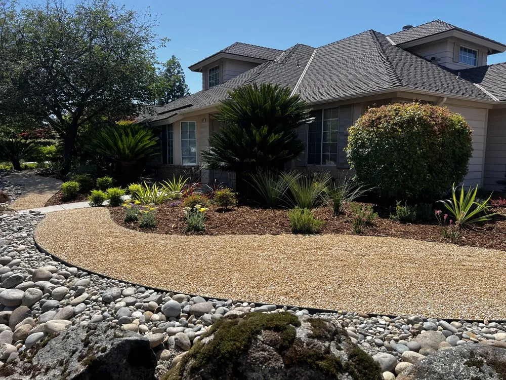 Professional garden landscaping experts serving Fresno, CA - Guarantee Landscape