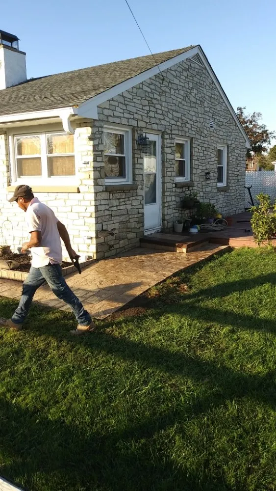 Professional yard cleanup service in Trenton, NJ by Guarantee Landscaping