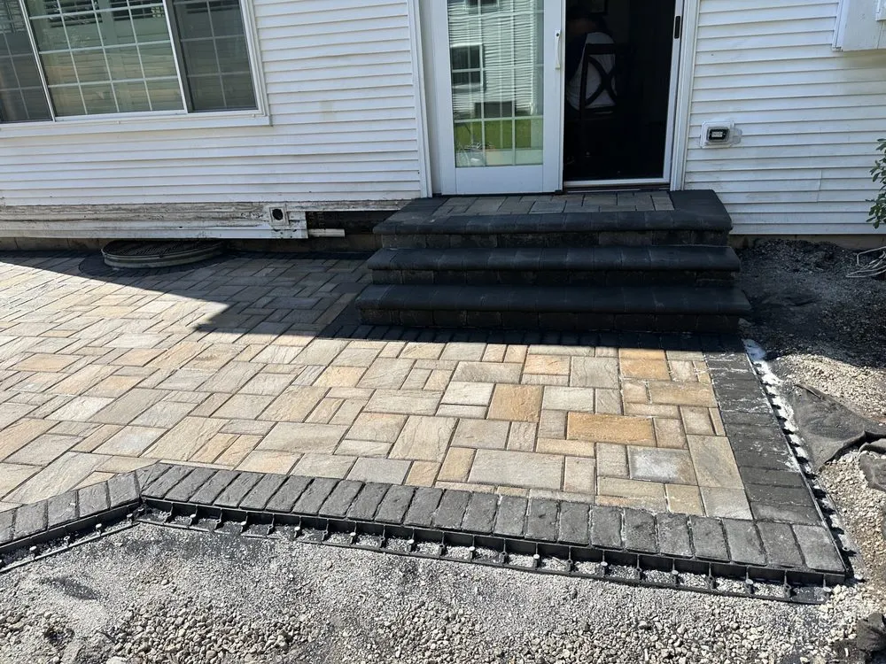 Reliable landscape installation in Waukegan, IL by Guarda Landscape