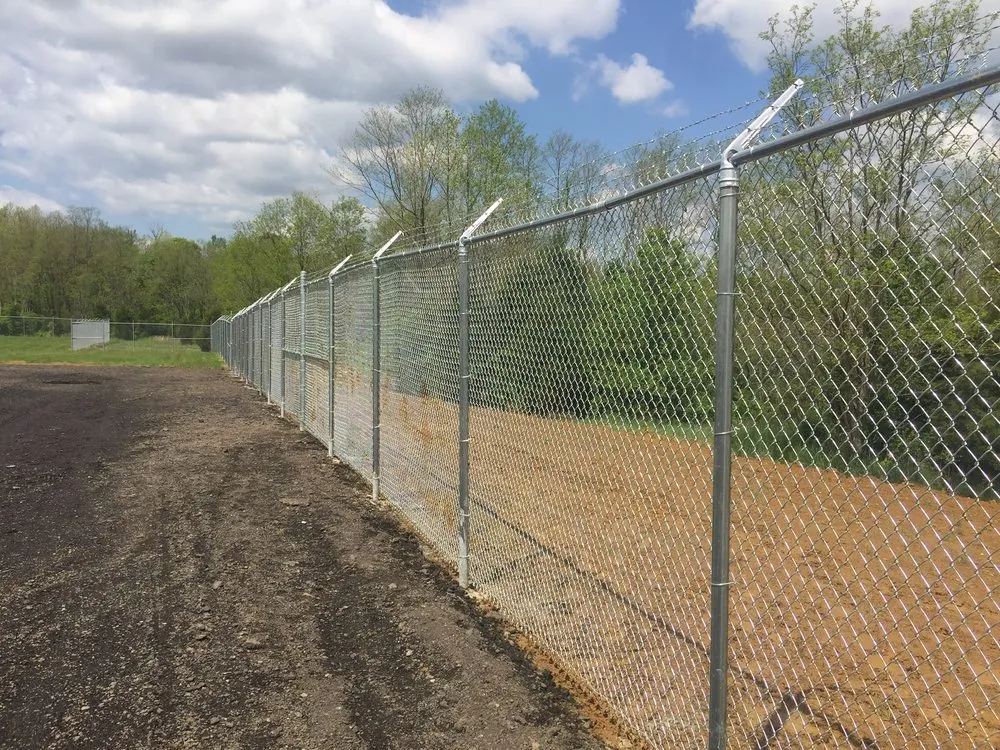 Top-rated yard maintenance in Nicholasville, KY by Guardian Fence and Construction