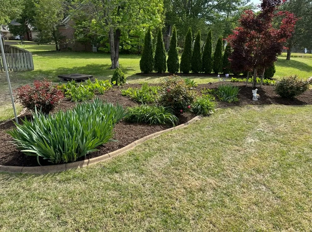 Expert lawn mowing service in Memphis, TN - Guarneros Landscape