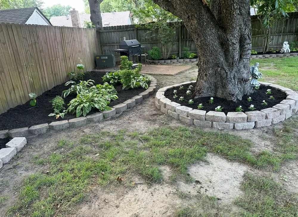 Top-rated garden landscaping in Memphis, TN by Guarneros Landscape