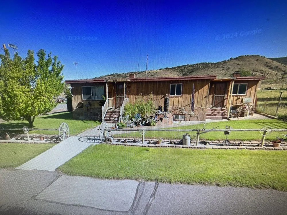 Top-rated landscaping services experts serving Cincinnati, OH - Gueras Landscaping