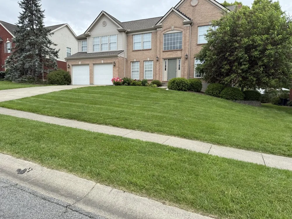 Affordable outdoor landscaping experts serving Cincinnati, OH - Gueras Landscaping