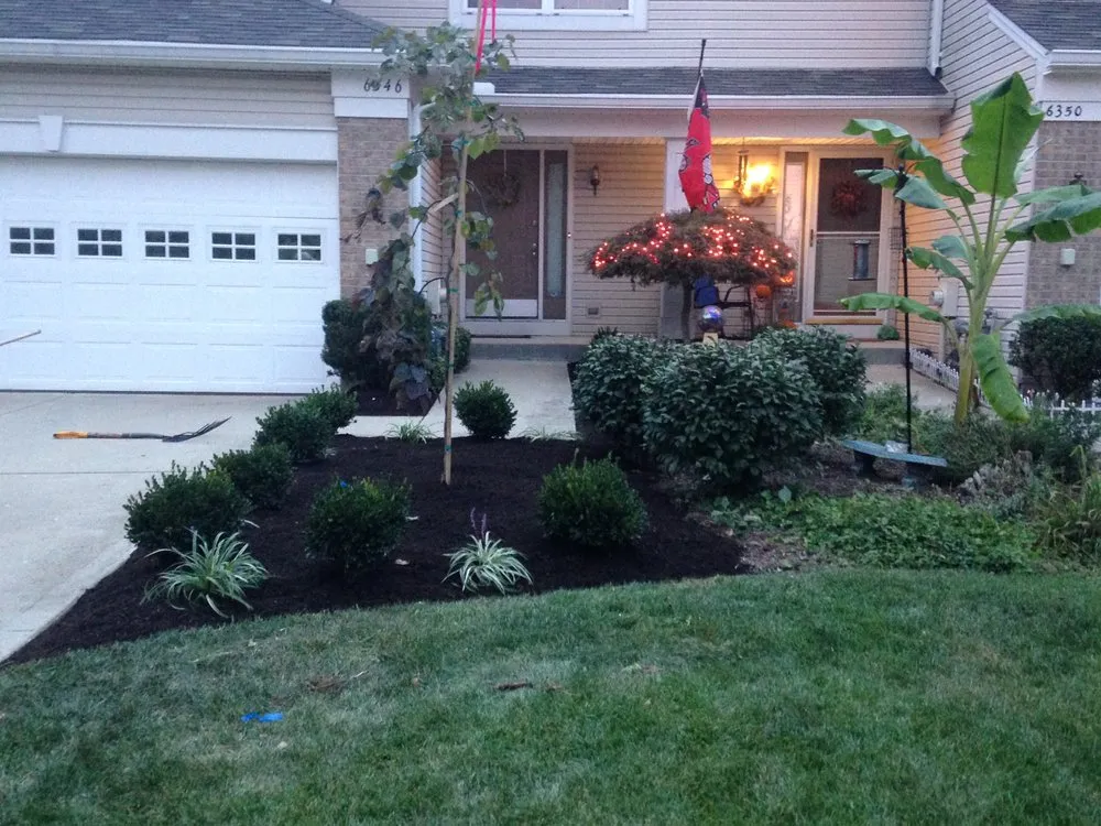 Trusted yard maintenance for beautiful yards in Cincinnati, OH by Gueras Landscaping
