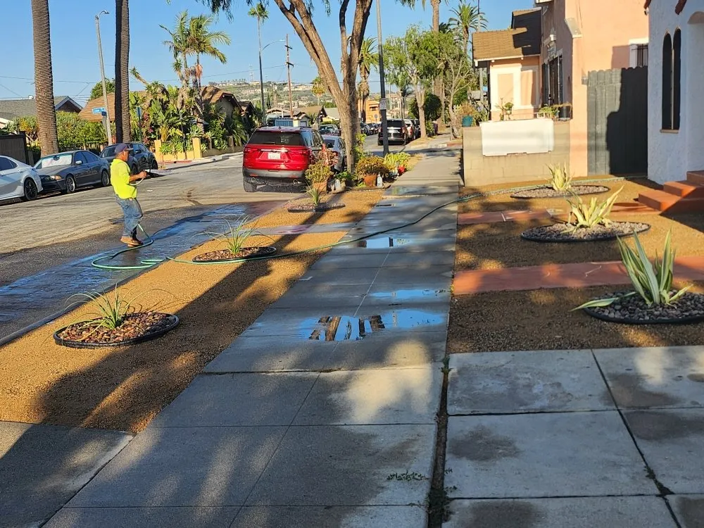 Affordable lawn care service for residential properties across Oak Hills, CA - Guero Landscaping