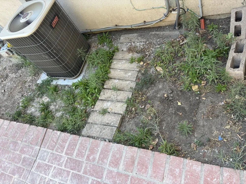 Local landscaping services in Simi Valley, CA by Gueros Lawn Care Service