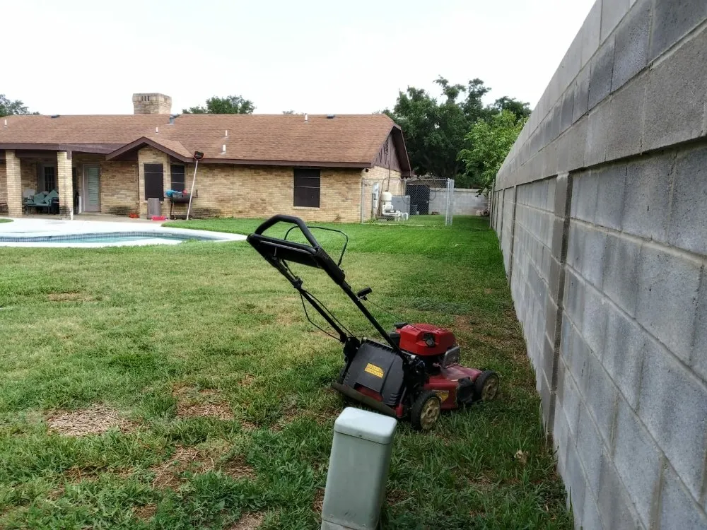 Custom landscaping services in Laredo, TX by Guerra Junk Removal and Lawn Care