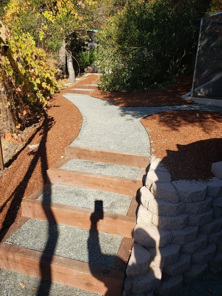 Local yard maintenance experts serving Pittsburg, CA - Guerras Bros Garden