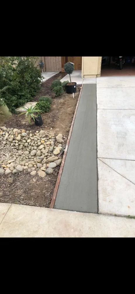 Reliable lawn care service for outdoor upgrades across Modesto, CA - Guerras landscaping company