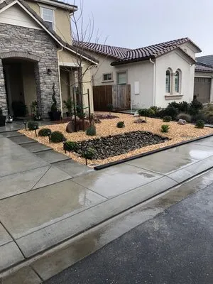 Guerras landscaping company Logo