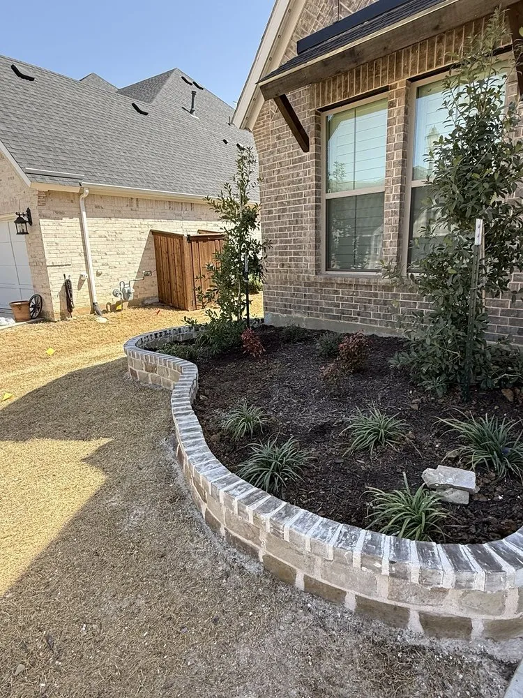 Professional landscaping services for year-round maintenance across Dallas, TX - Guerrero Landscape