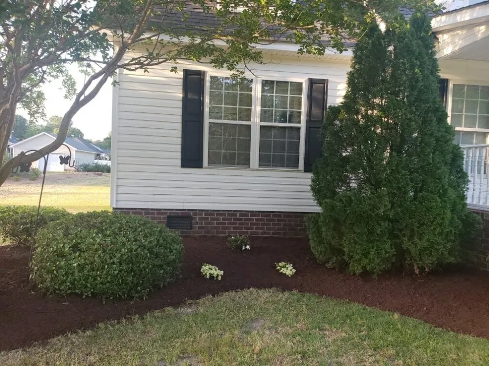 Custom lawn mowing service experts serving Goldsboro, NC - Guerrero Landscaping