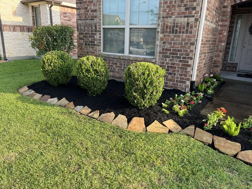 Expert lawn mowing service near you in Stafford, TX by Guerrero lawn service