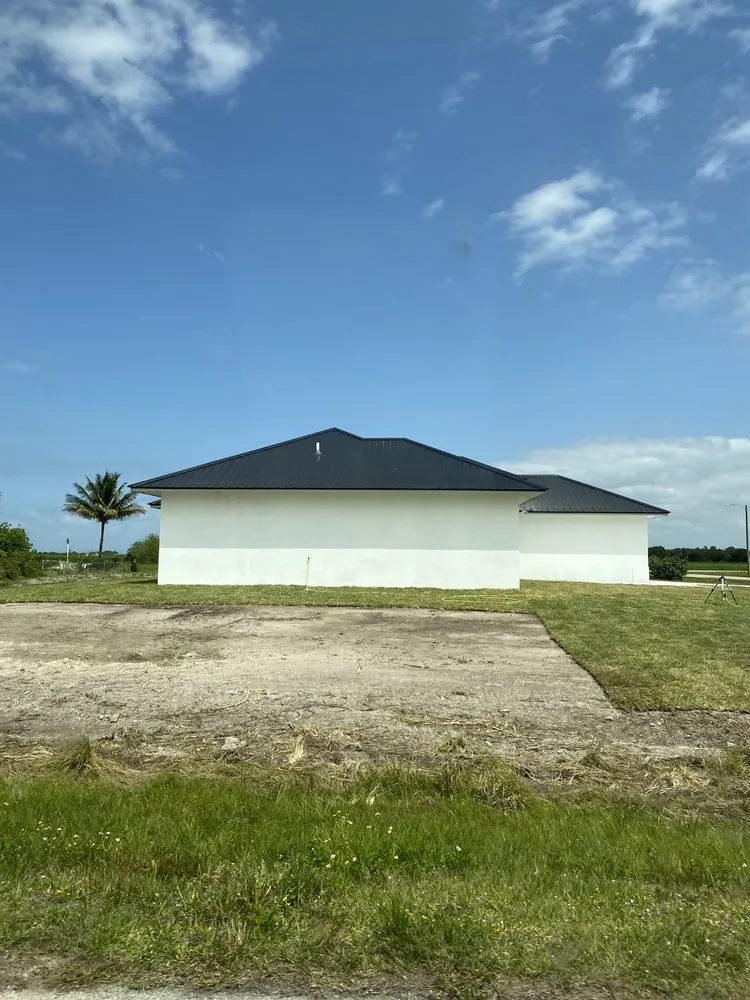 Trusted yard maintenance for beautiful yards in Belle Glade, FL by Guerry Sod and Land Service