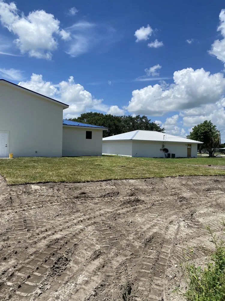 Professional yard cleanup service experts serving Belle Glade, FL - Guerry Sod and Land Service