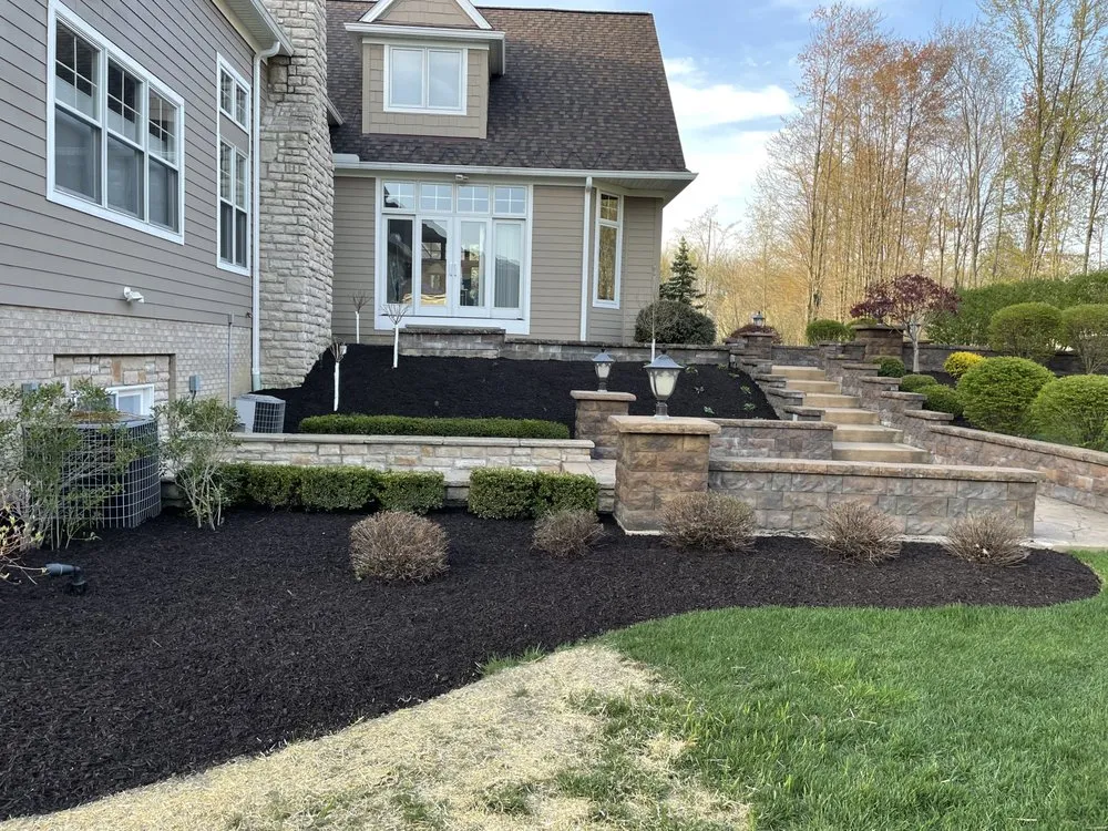 Top-rated yard maintenance in Avon, OH by Guess That Price Landscaping