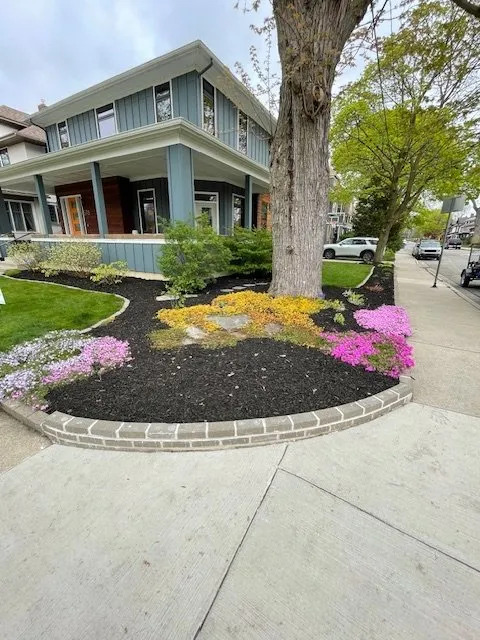 Top-rated garden landscaping experts serving Newaygo, MI - Guevara Landart Landscape