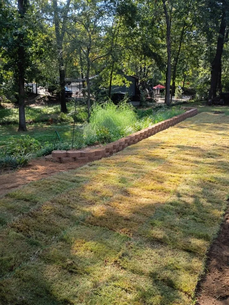 Professional yard maintenance in Kingston, OK - Guiding Light Construction