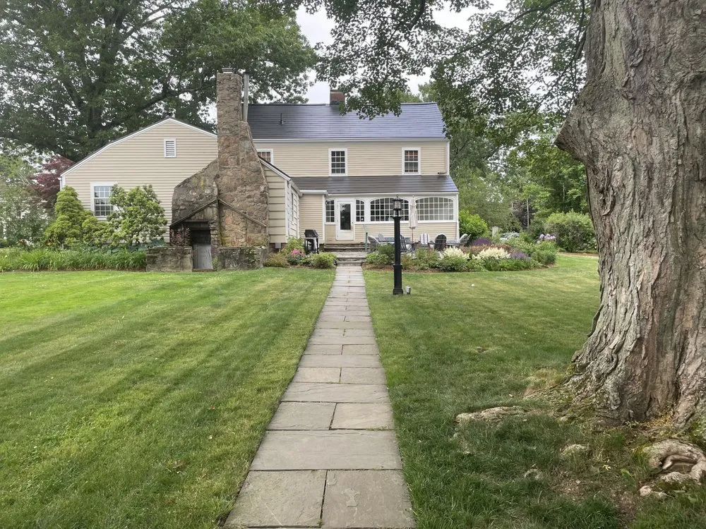 Reliable lawn care service experts serving Guilford, CT - Guilford Landscaping