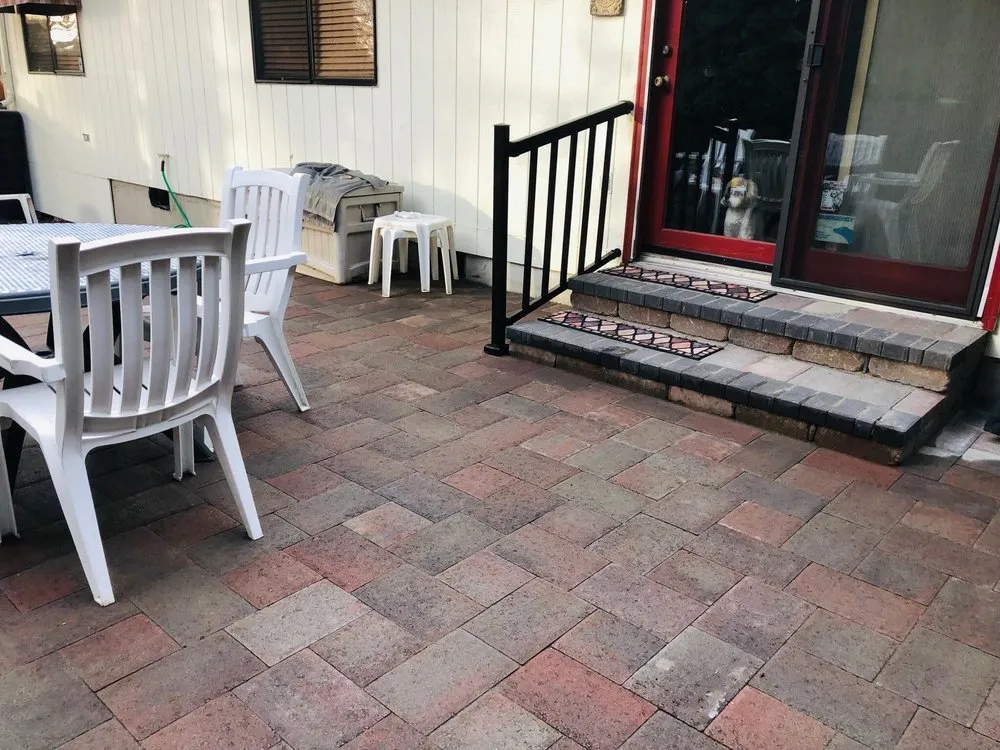 Expert lawn mowing service experts serving Beaverton, OR - Guillen Hardscape Design