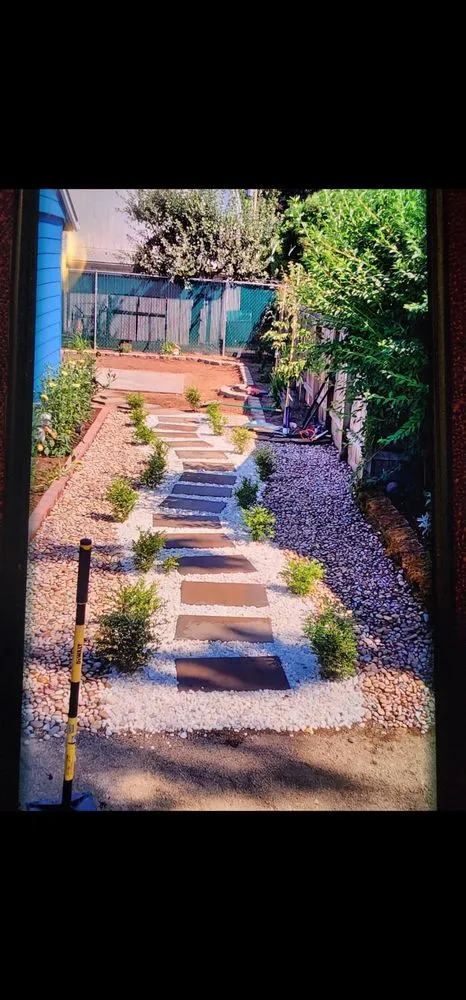 Affordable landscape installation in Newberg, OR by Guillermo C S Landscaping Services