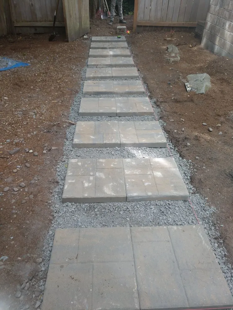 Trusted lawn mowing service experts serving Everett, WA - Guillermo Pulido Landscaping & Tree Service