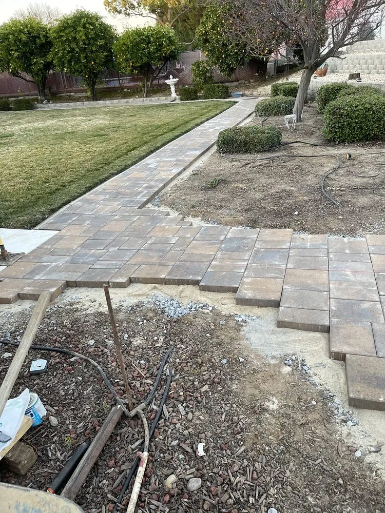 Local outdoor landscaping experts serving Sacramento, CA - Guillermo’s landscaping and lawn services