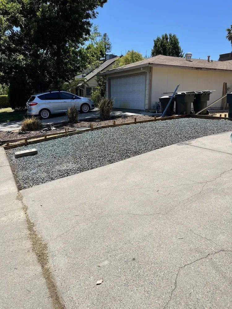 Custom yard maintenance in Sacramento, CA - Guillermo’s landscaping and lawn services