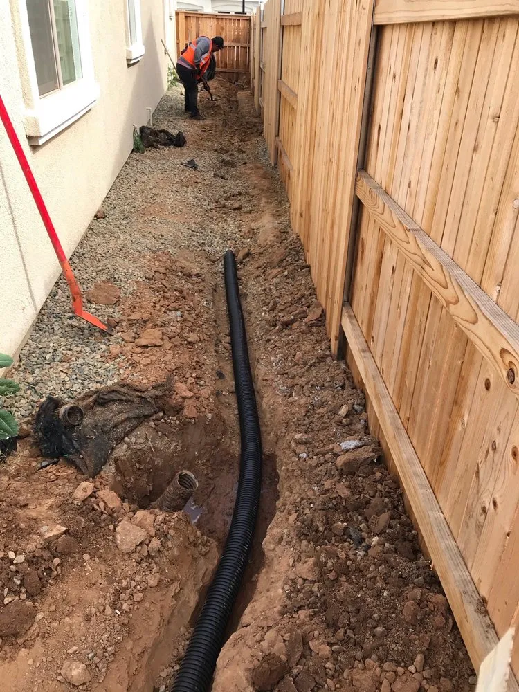 Affordable residential landscaping in Sacramento, CA by Guillermo’s landscaping and lawn services