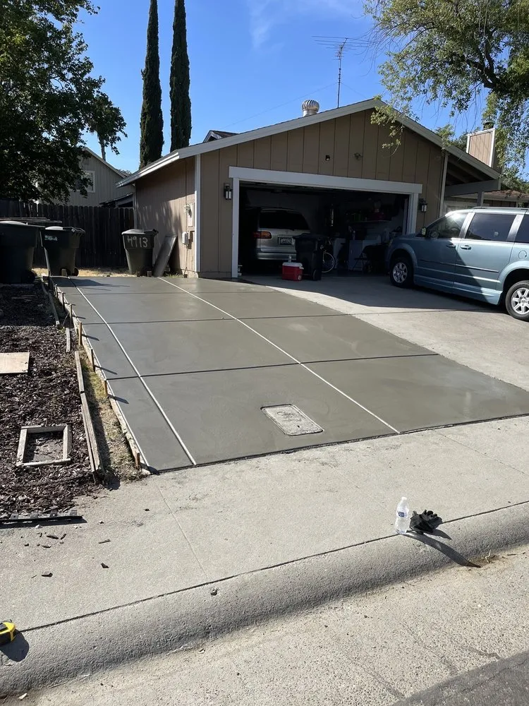 Custom yard maintenance in Sacramento, CA - Guillermo’s landscaping and lawn services