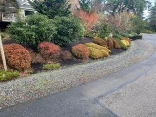 Local yard maintenance in Kingston, WA - Guillermo's Landscaping
