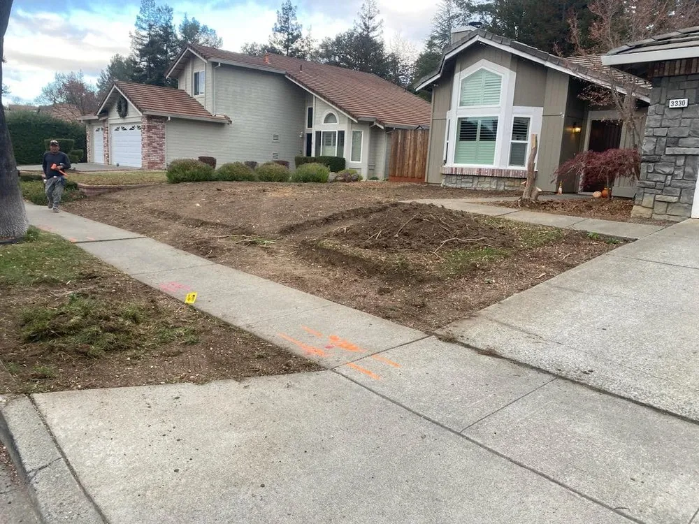 Professional yard maintenance experts serving Santa Rosa, CA - Guizar Landscaping