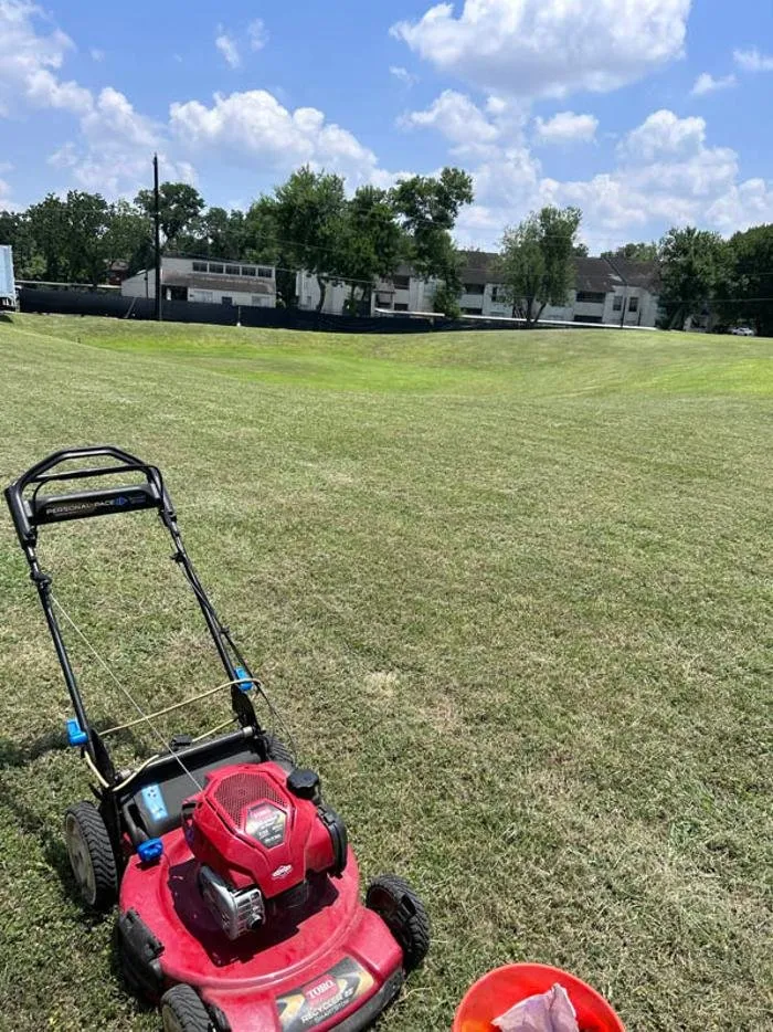 Affordable yard cleanup service near you across Rosharon, TX - Gulf Coast Commercial Services