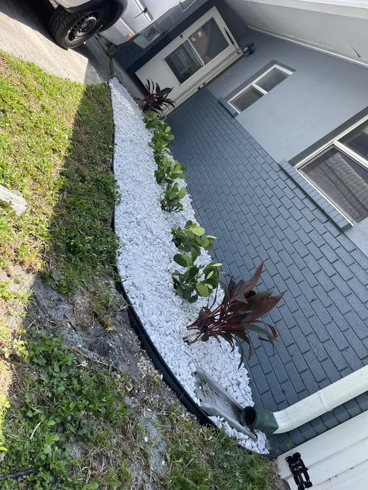 Affordable lawn care service experts serving Gulfport, FL - Gulf Coast Exterior Solutions