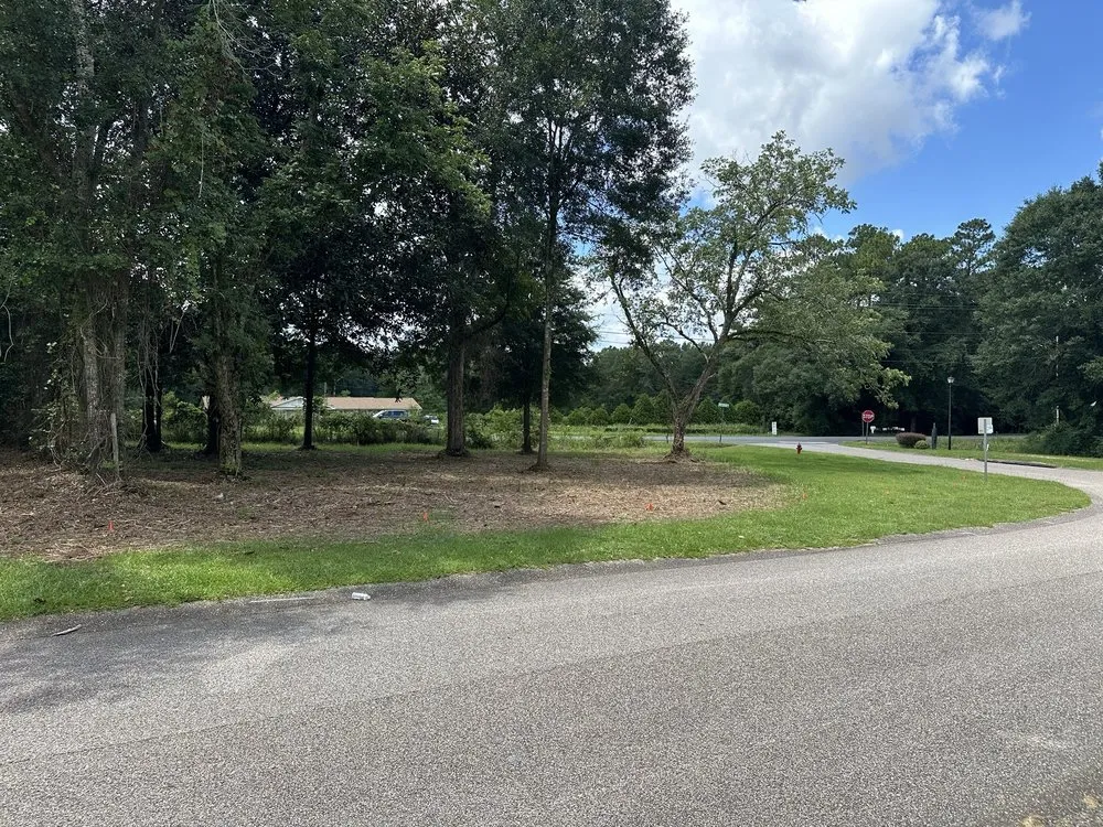 Custom landscaping services experts serving Mobile, AL - Gulf Coast Landworks