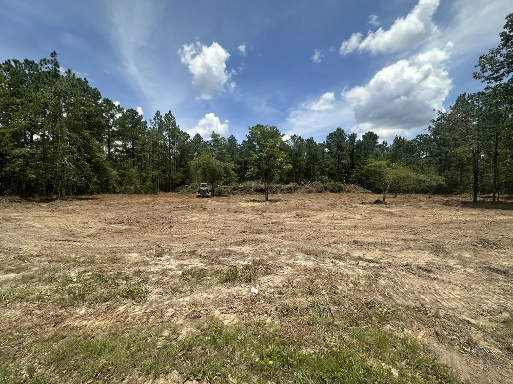 Professional lawn mowing service in Mobile, AL - Gulf Coast Landworks