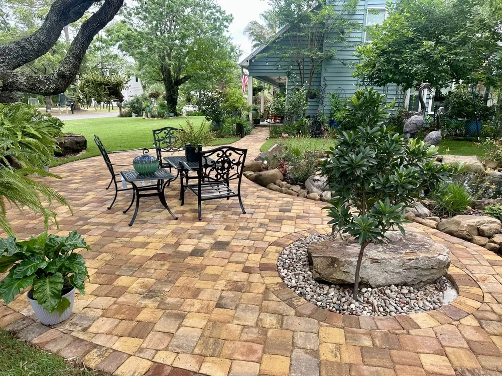 Local residential landscaping in Daphne, AL - Gulf Coast SodScapes